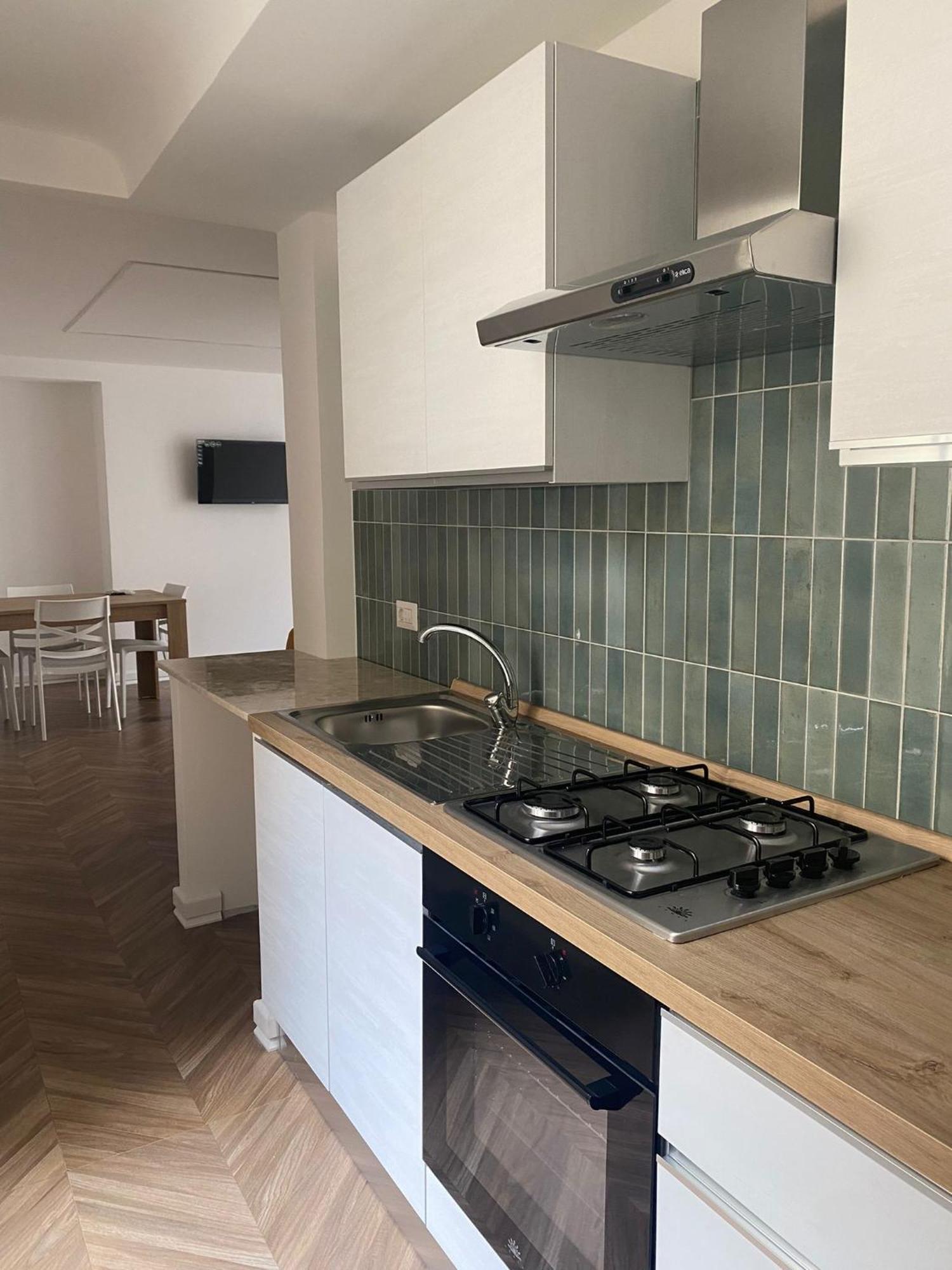 Dora House Napoli Apartment Luaran gambar